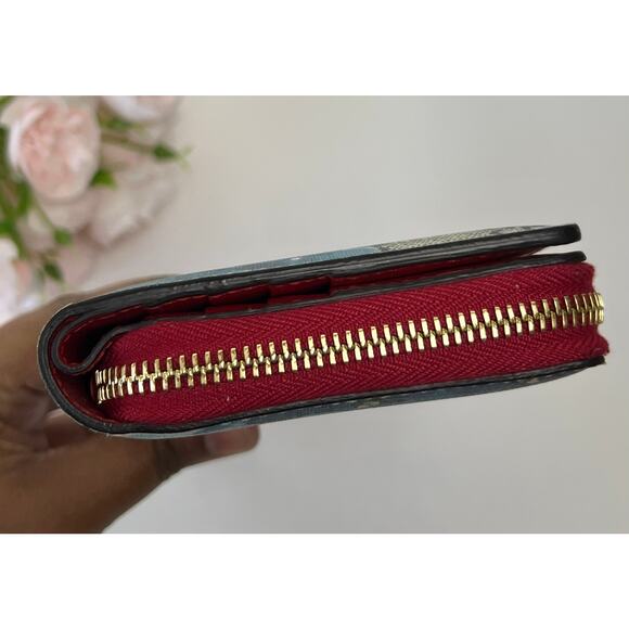 Gucci GG Blooms Supreme zip-around wallet in blue and red leather - Picture 4 of 12